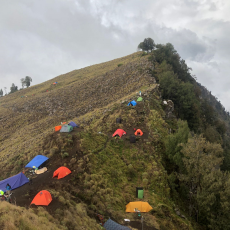 Mendaki Gunung Rinjani 4 Hari
